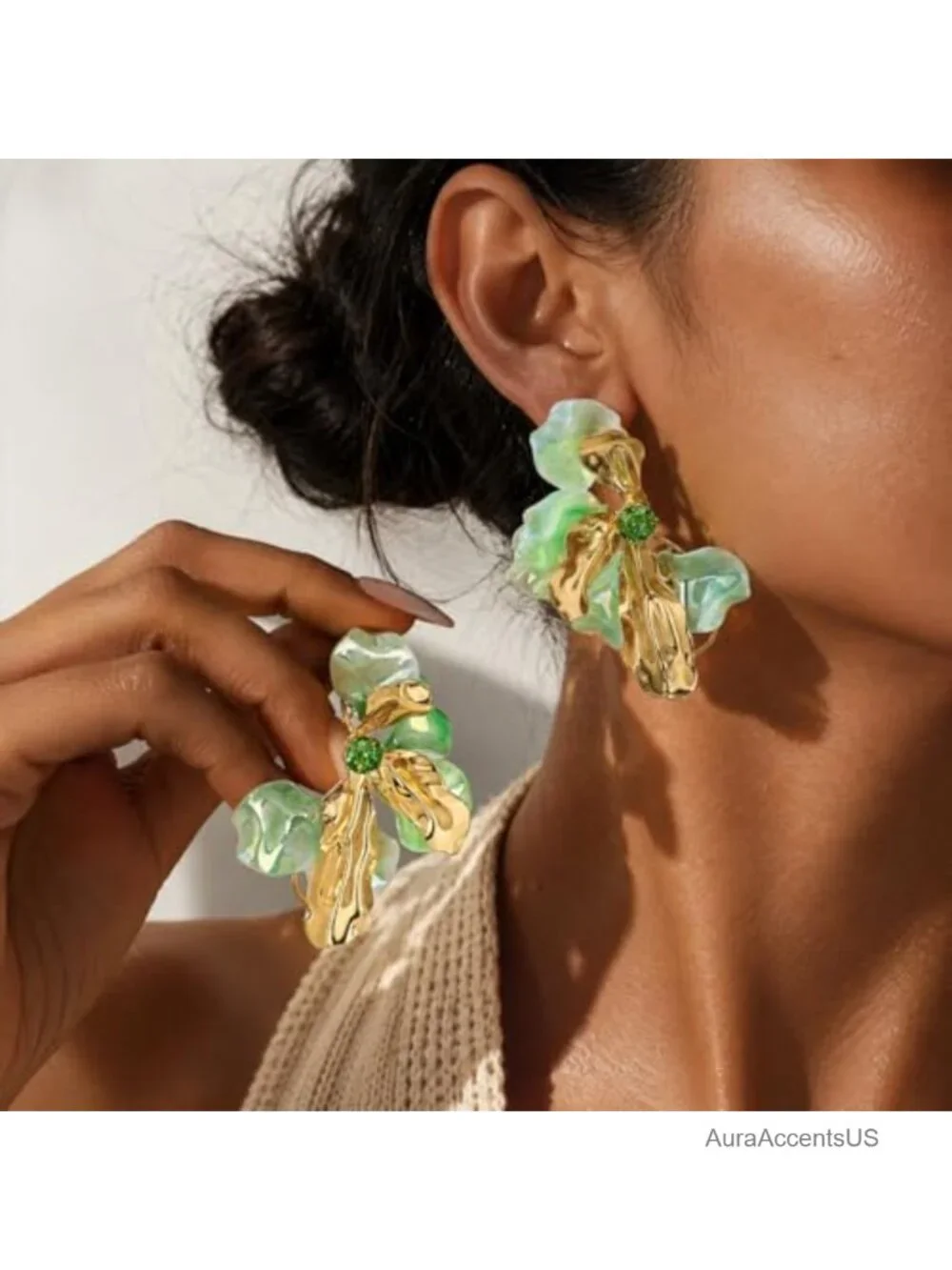 Vintage Y2K Statement Flower Dangle Drop Earrings for Women Gold Tone Alloy